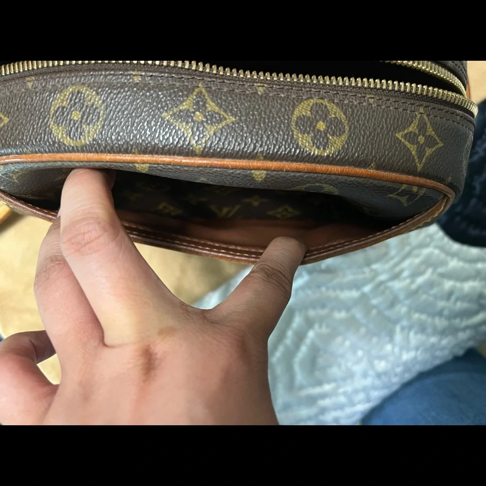 Louis Vuitton Blois Vintage Crossbody bag